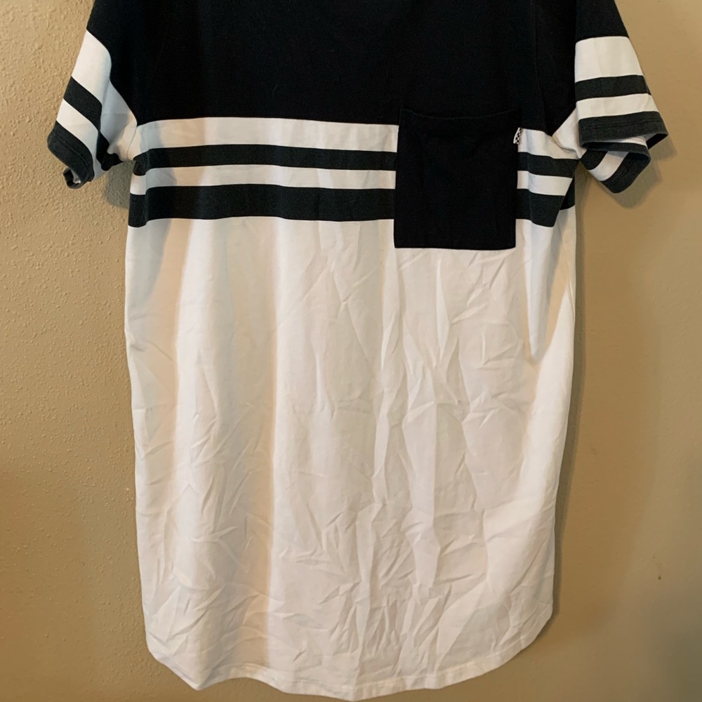 Women’s Vans T Shirt dress worn once! XL